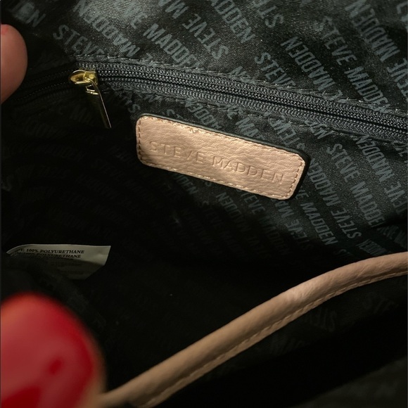 Steve Madden Bmarilyn Logo Crossbody Bag - Picture 6 of 7